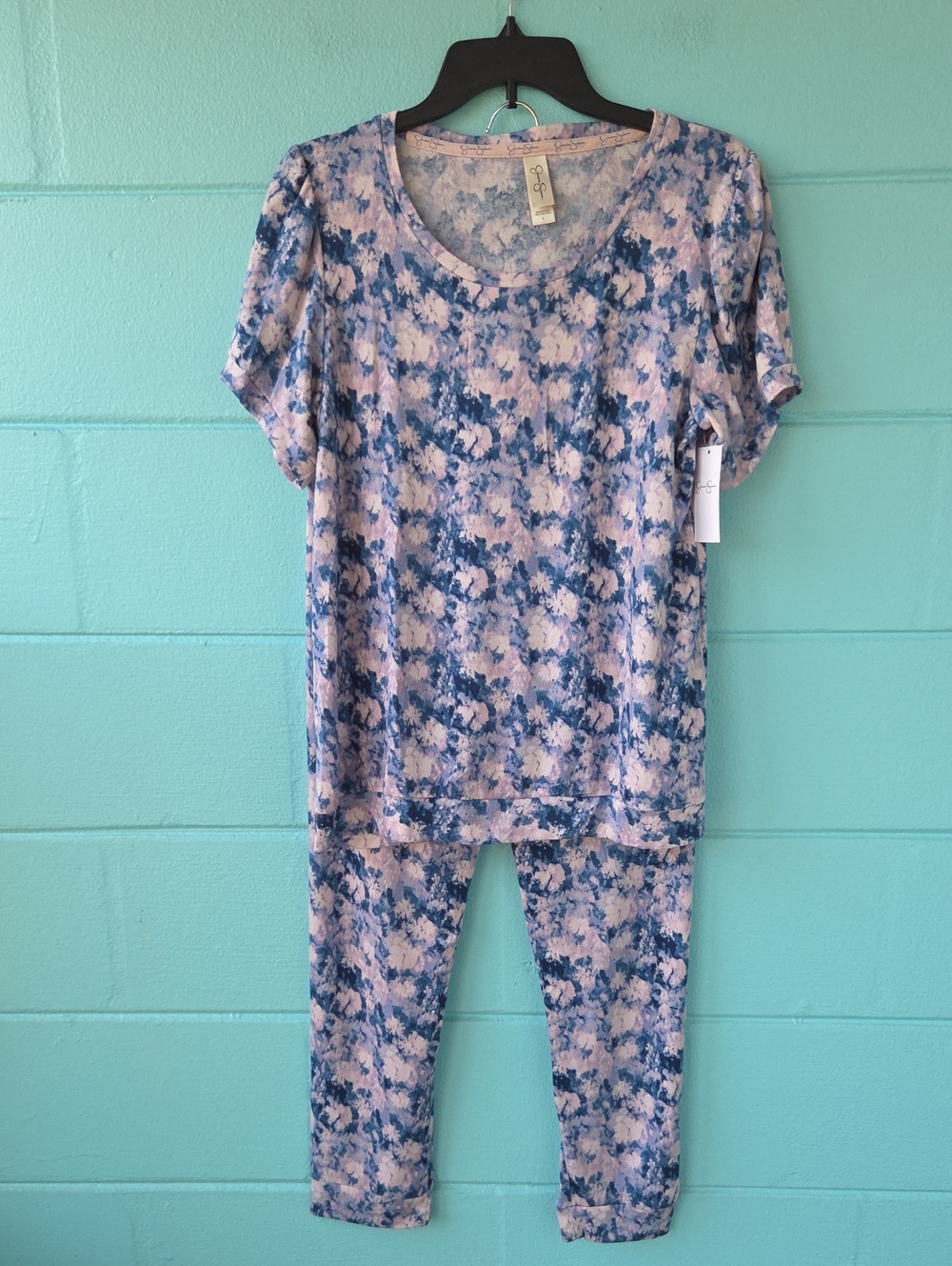 NWT "Jessica Simpson" 2-Piece Woman's Pajama Set Size Large